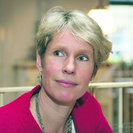 Dr. Joanne Nelson